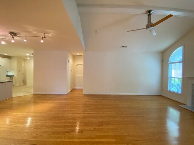 Building Photo - 4700 Ludwell Branch Ct