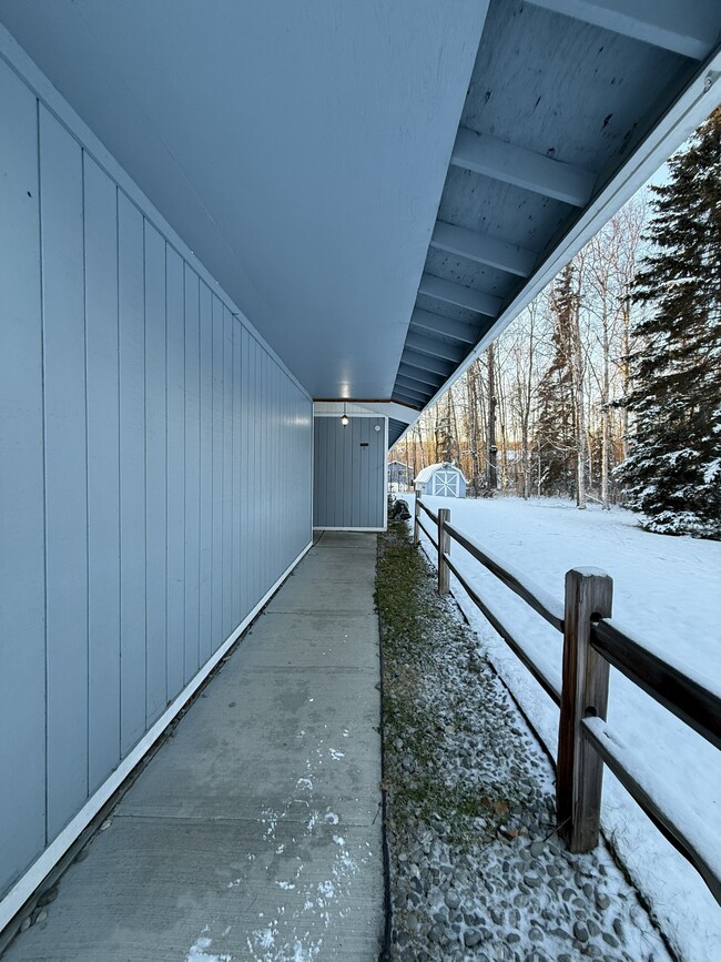 Building Photo - 6380 S Settlers Bay Dr