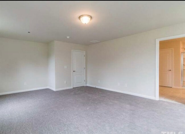 Building Photo - 2230 Gregor Overlook Ln