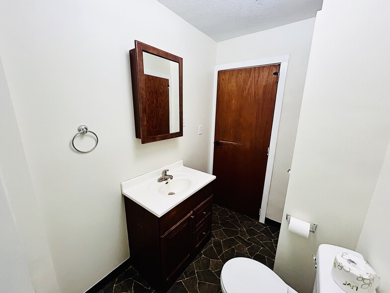 Bathroom - 715 Koogler St