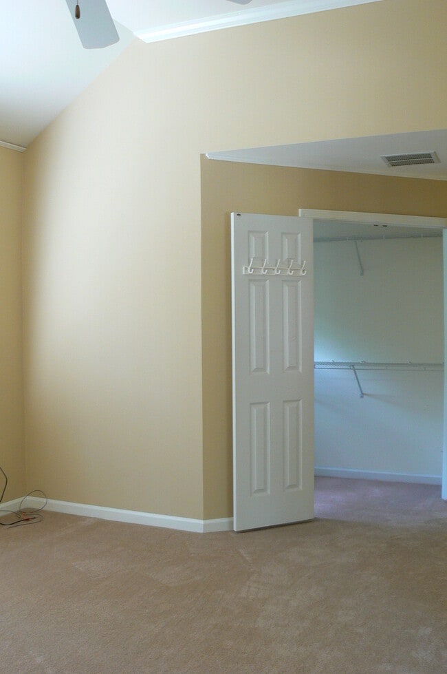 Building Photo - 7045 Devonhall Way