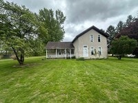 Building Photo - 12634 L Dr N