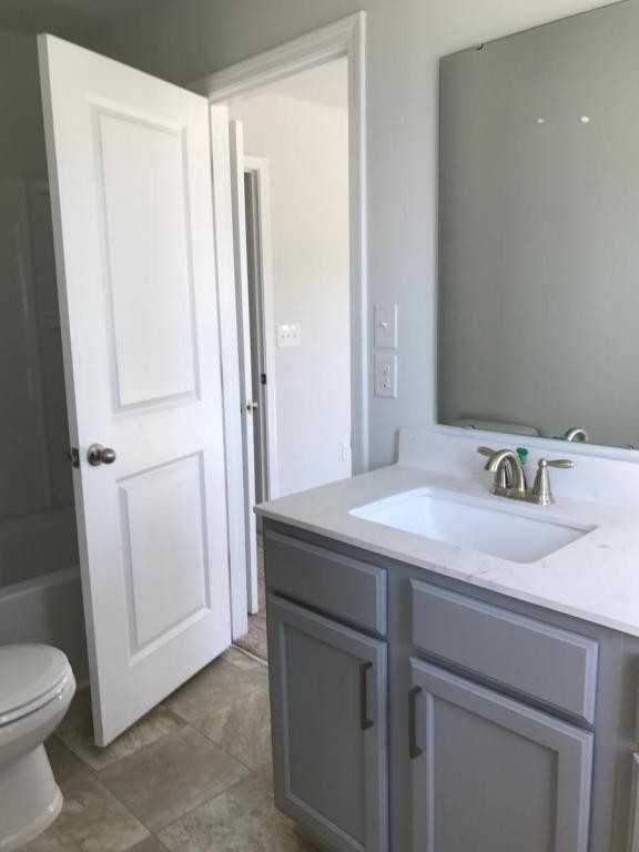 Building Photo - 1047 Tee Shot Drive