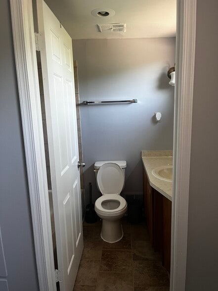 Third floor bathroom - 737 McHenry St