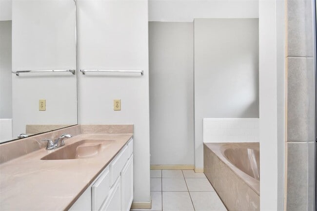 Building Photo - 13546 Cabrera Ln
