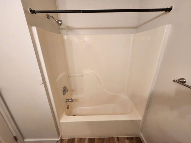 Building Photo - Renovated Cozy 2-Bedroom Duplex | Move In Now – Next Month’s Rent is Waived!