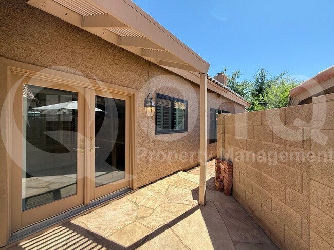 Building Photo - 15845 N 51st St