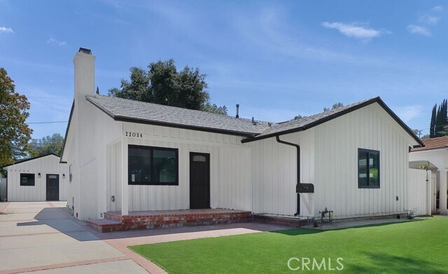 Building Photo - 22054 Avenue San Luis