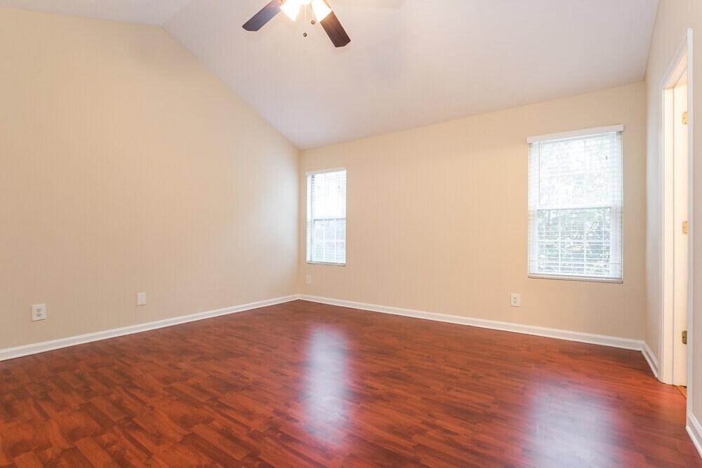 Building Photo - 3019 Sentinel Cir
