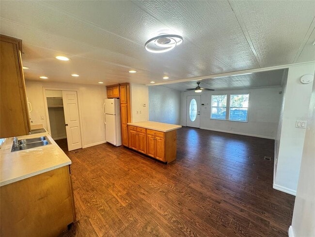 Building Photo - 177 W Wilbur Ave