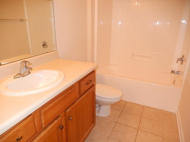 Building Photo - 4434 Gearhart Rd
