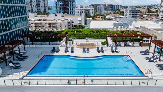 Building Photo - 6801 Collins Ave