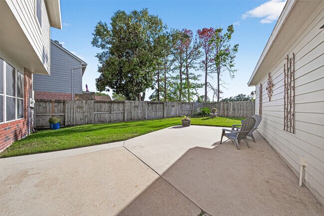 Building Photo - 14015 Wheatbridge Dr