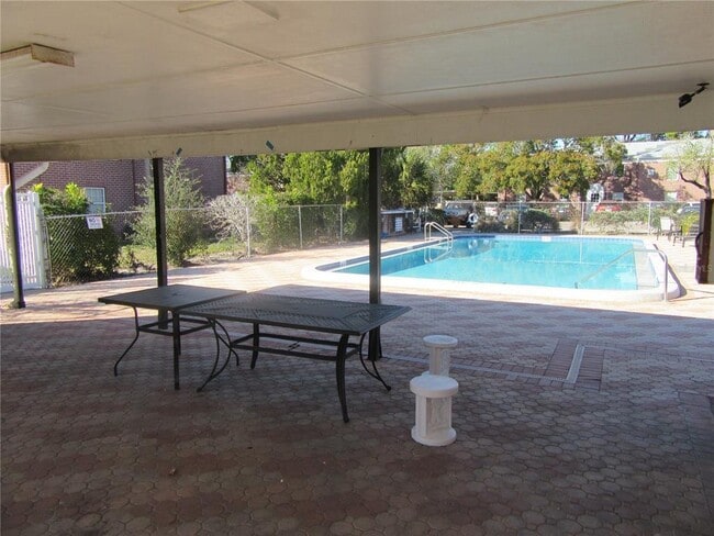 Building Photo - 1143 85th Terrace N