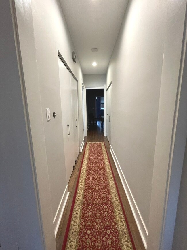 Building Photo - 1057 W Columbia Ave