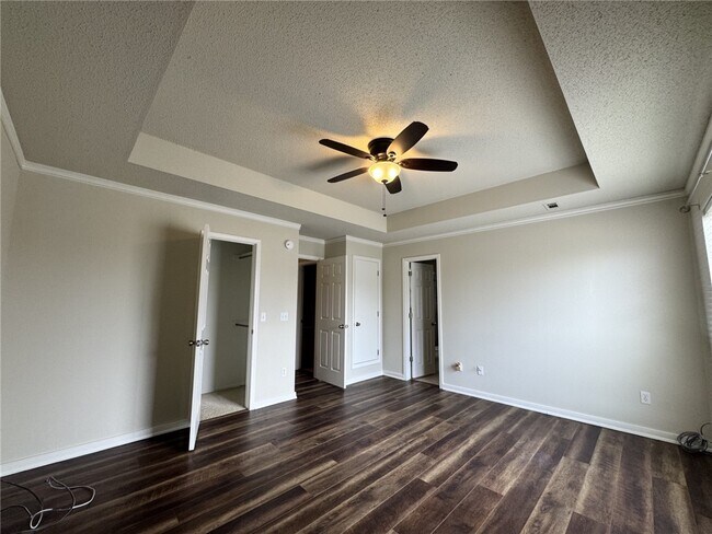 Building Photo - 608 Barbara Ave
