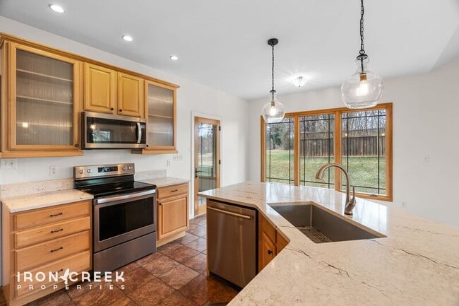 Building Photo - 15 Carl Roberts Rd