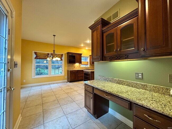 Building Photo - 4595 Prescott Dr