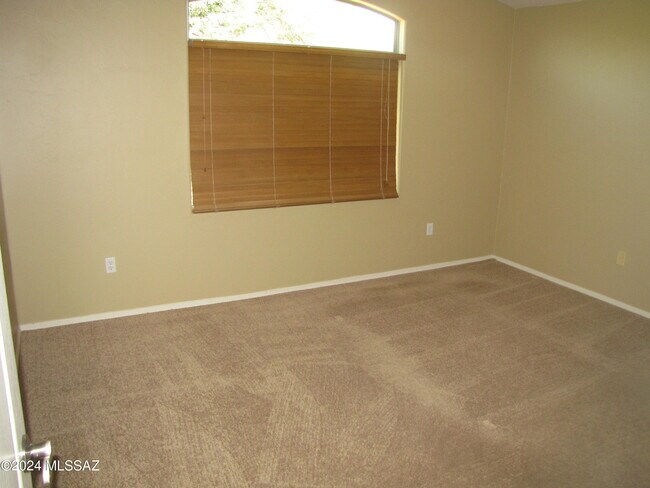 Building Photo - 497 S Douglas Wash Rd