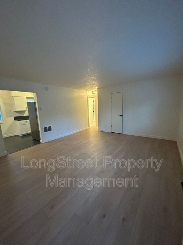 Building Photo - 11380 SW Greenburg Rd