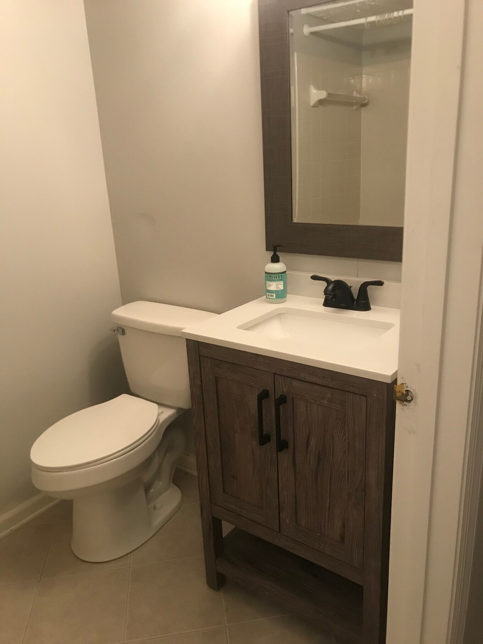 Newly renovated bathroom - 32 Sequoia Ct