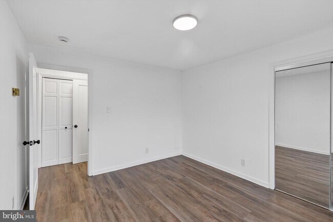 Building Photo - 4570 MacArthur Blvd NW