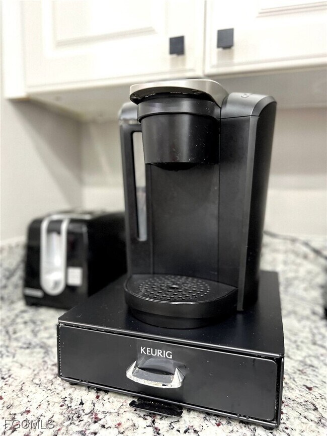 Building Photo - 5255 Coronado Pkwy