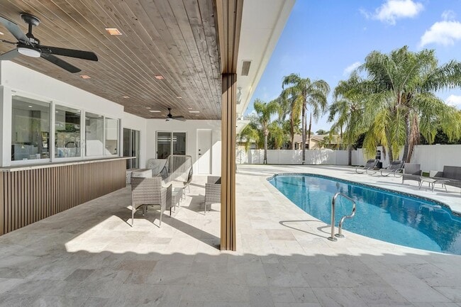 Building Photo - 3681 N 54th Ave