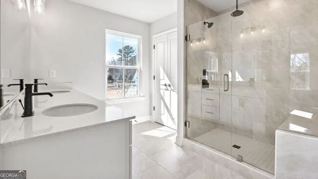 Building Photo - 102 Briargate Dr