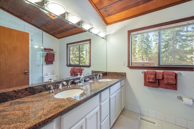 Building Photo - SKI LEASE: Hot Tub, Pet Friendly, Wood Stove