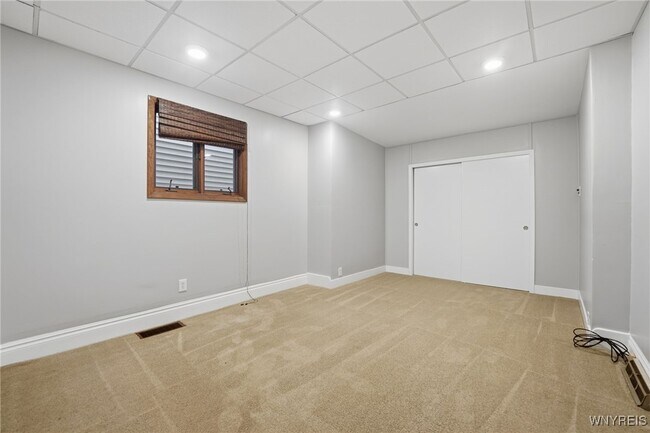 Building Photo - 830 Potomac Ave