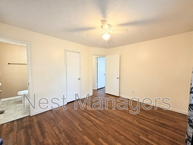 Building Photo - 5340 Docia Cir