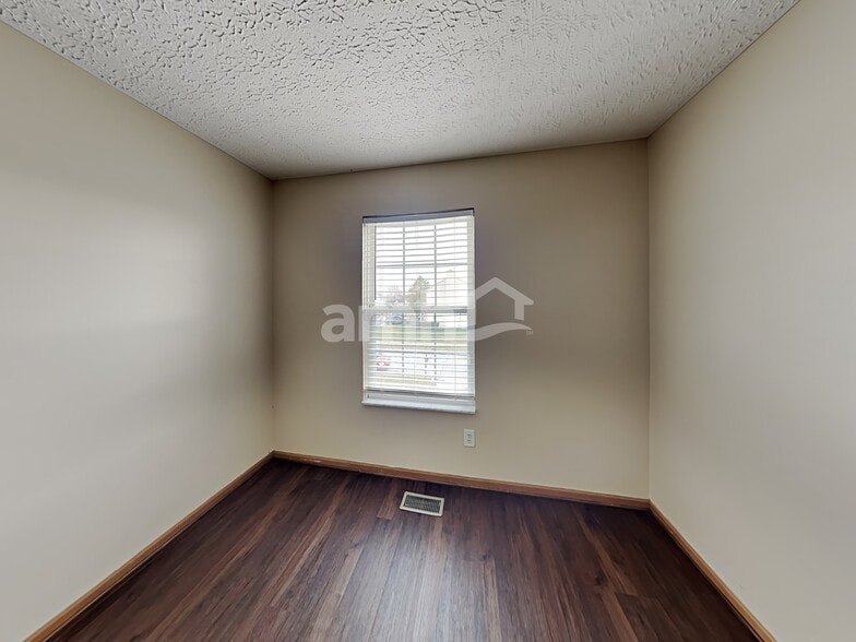 Building Photo - 3572 Wesson Dr