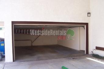 Double Car Garage - 627 2nd St