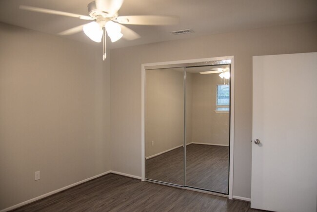 Building Photo - 1701TP