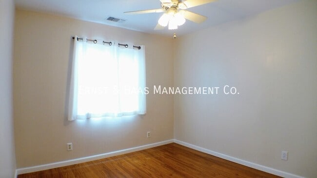 Building Photo - 3138 Shadypark Dr