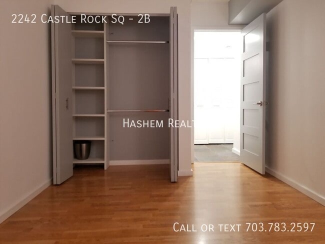 Building Photo - 2242 Castle Rock Square