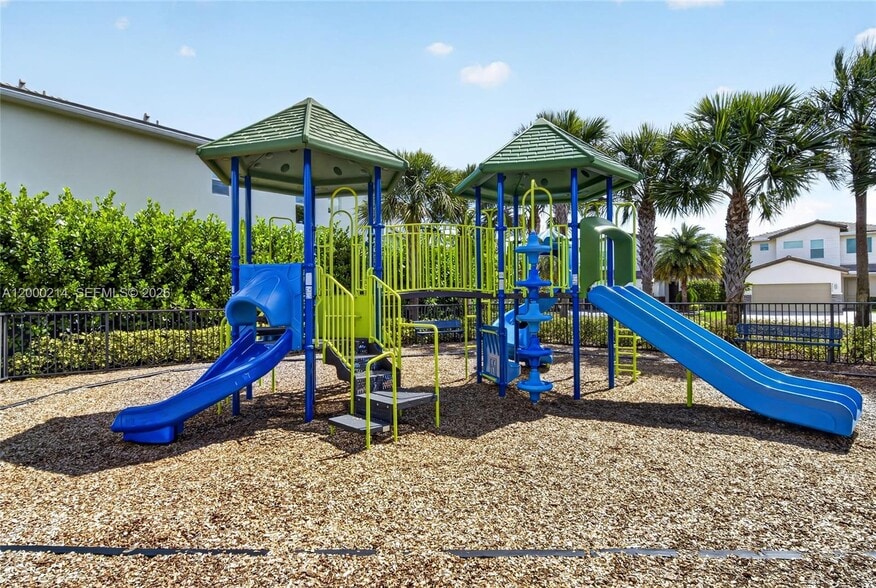 Building Photo - 4349 Veleiros Ave