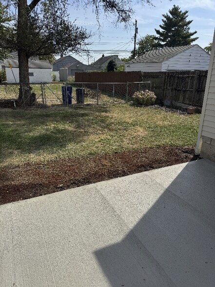 Building Photo - 1596 S Champion Ave