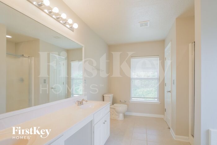 Building Photo - 217 Cezanne Cir