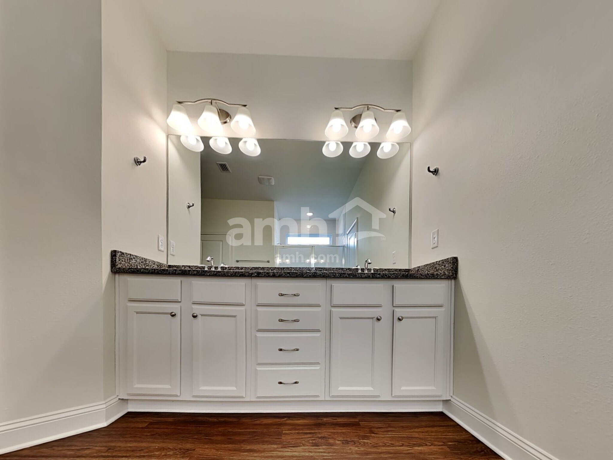 Building Photo - 94 Olivewood Pl