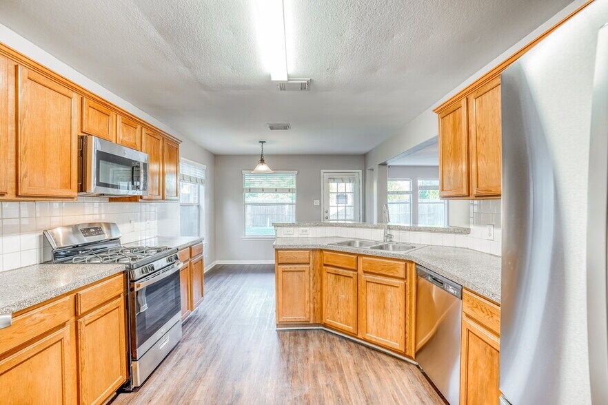 Building Photo - 9702 Winter Bloom Ln