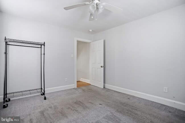 Building Photo - 33 E Front St