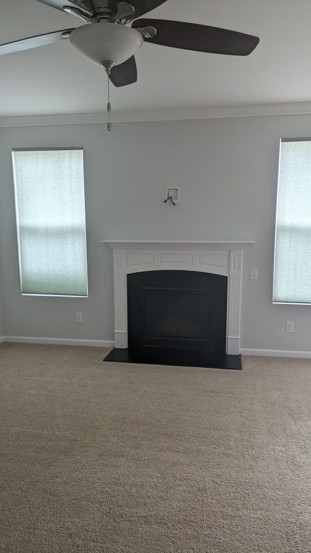 Building Photo - Welcome Home!!! Beautiful 3b 2.5b in Masse...
