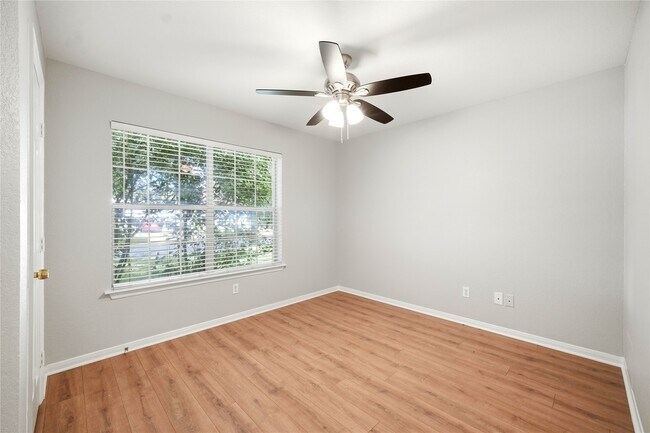 Building Photo - 14631 Hazy Ridge Ln