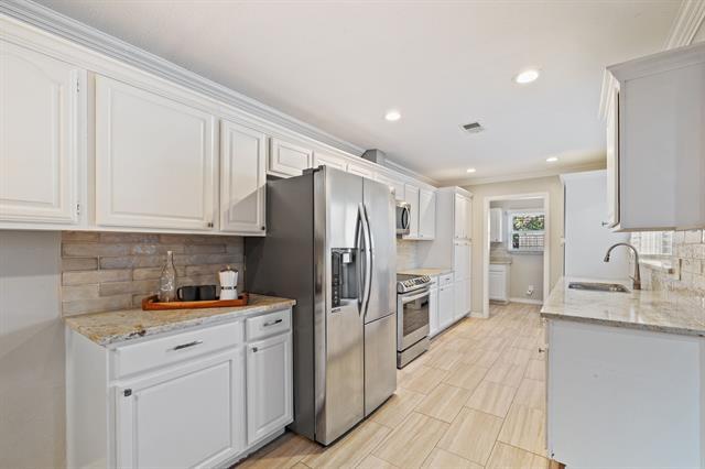 Building Photo - 8605 Grumman Dr