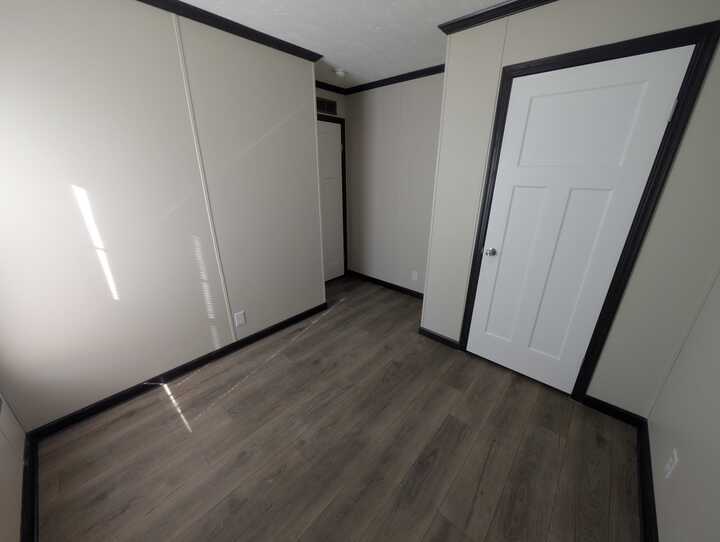 Building Photo - 16213 Normandy St