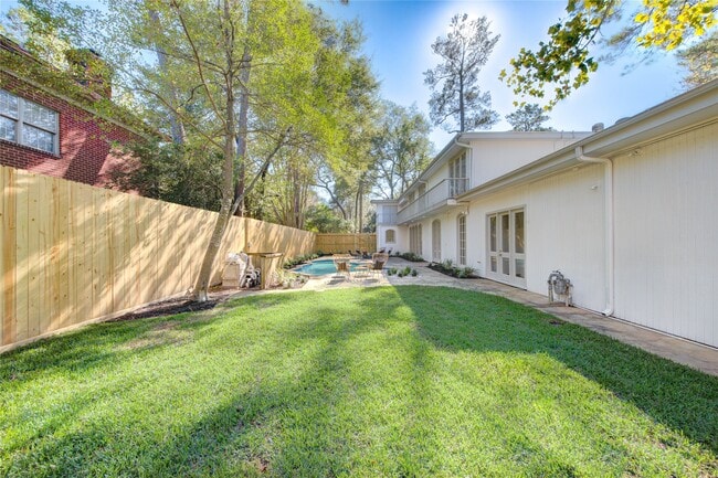 Building Photo - 50 Saddlebrook Ln