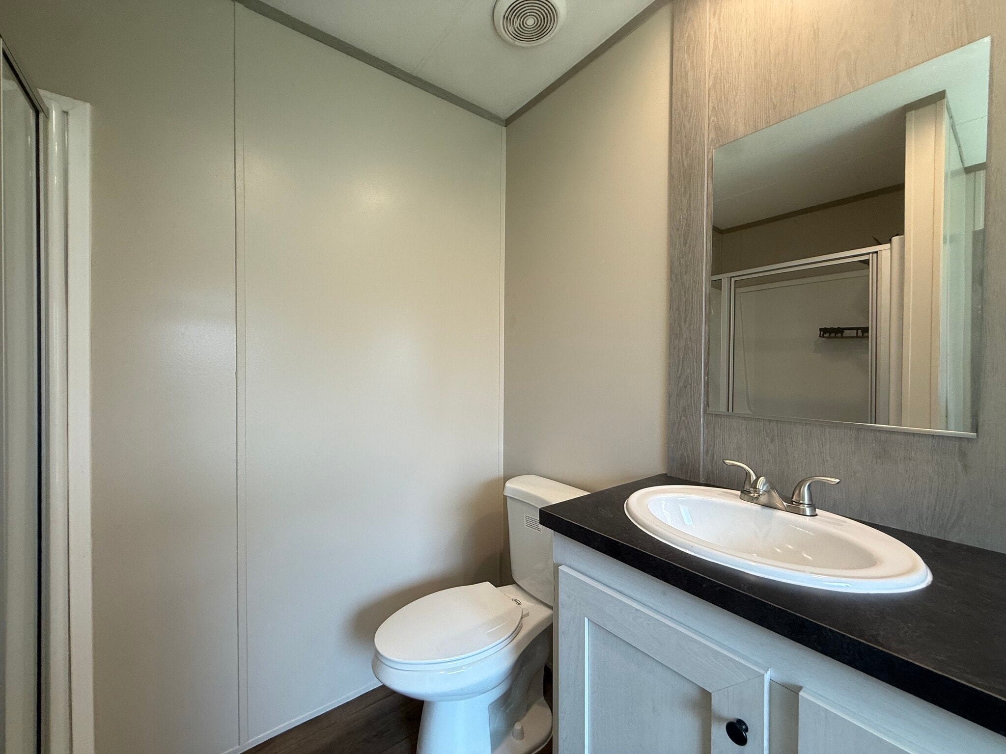 Building Photo - 210 Betty St