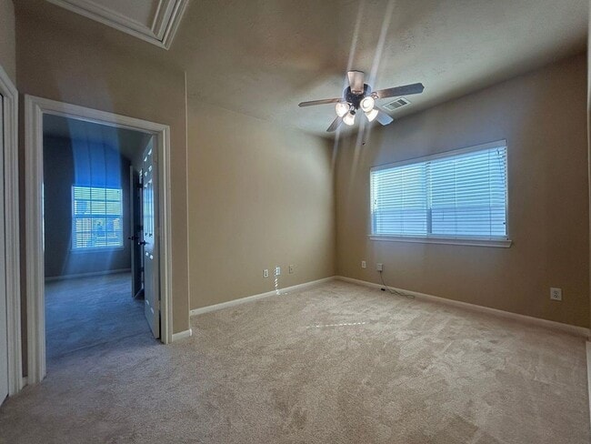 Building Photo - 1724 Aden Mist Dr